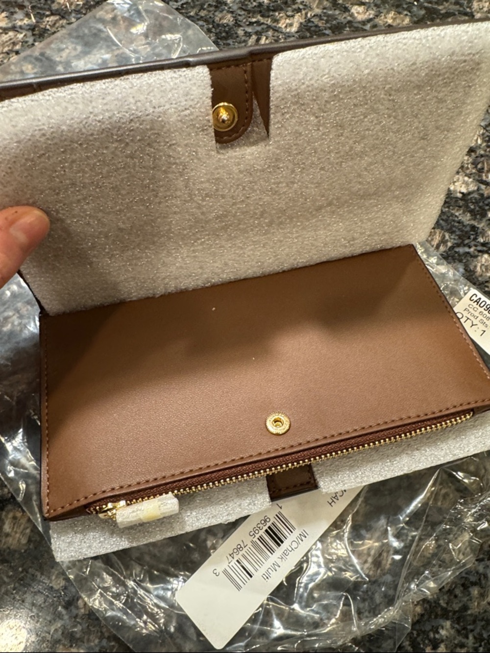 NEW Coach Brown Signature Zip-Around Wallet - Picture 6 of 8
